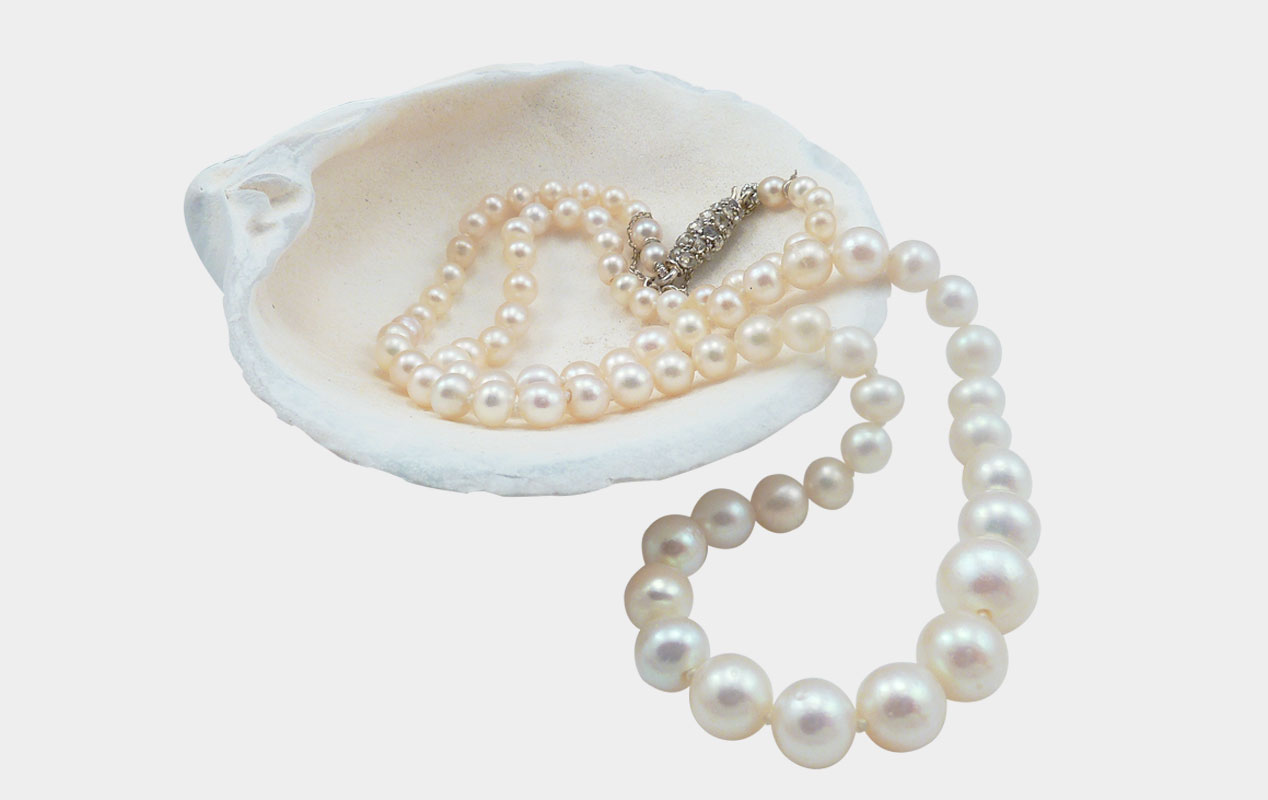 Natural pearls, pearl jewelry, different types of pearls