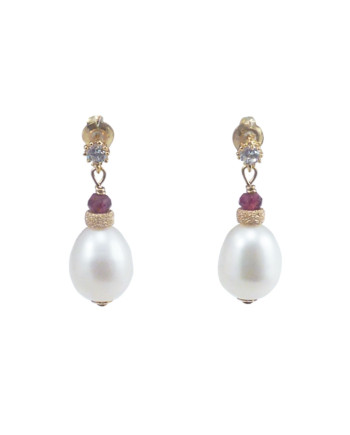 Pearl earrings garnet designed and crated by Jewelry Olga Montreal Canada