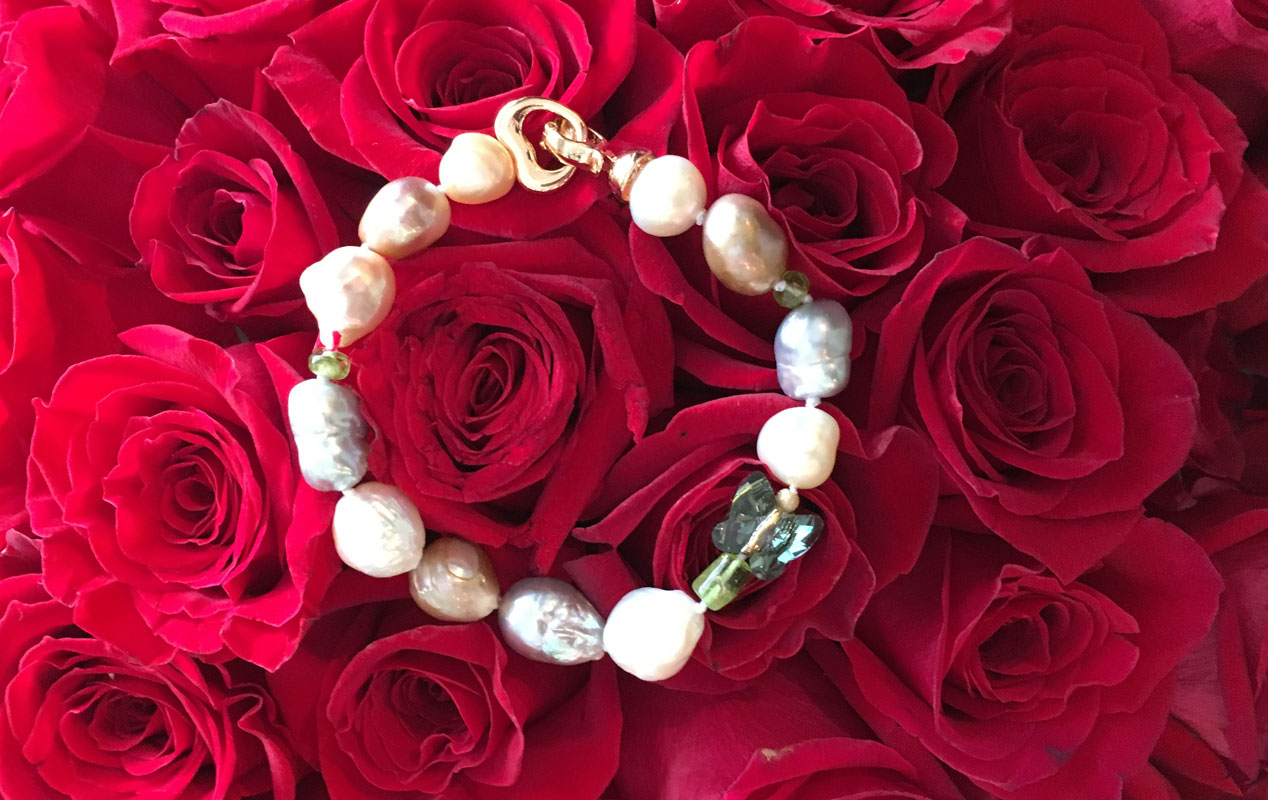 Pearl jewelry for St. Valentine's Day by Jewelry Olga Montreal Canada