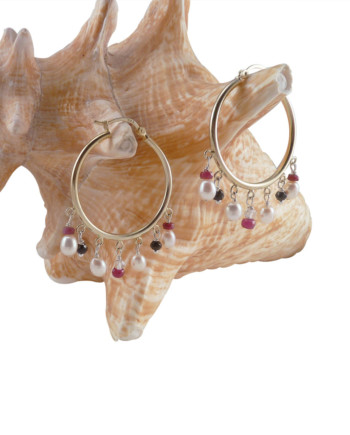 Hoop pearl earrings