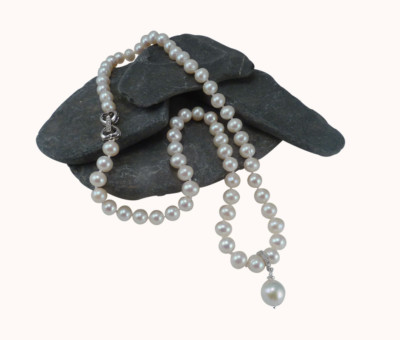 White pearl jewelry collection by Jewelry Olga Montreal Canada