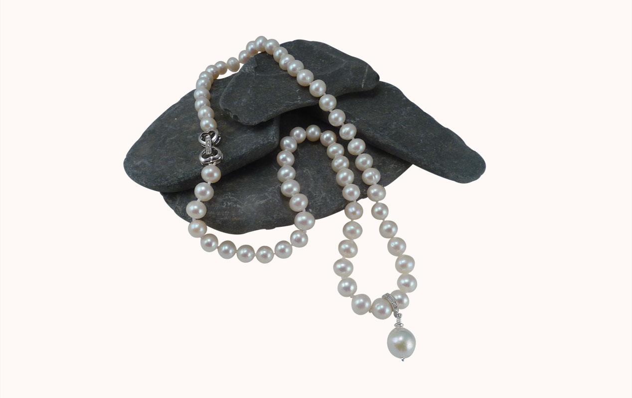 White pearl jewelry collection by Jewelry Olga Montreal Canada