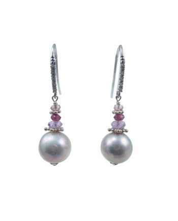 Pearl earrings silvery grey freshwater pearls. Modern pearl jewelry by Jewelry Olga