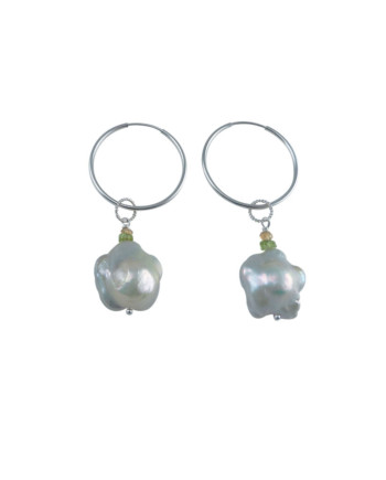 Fancy hoop pearl earrings with grey pearls. Modern pearl jewelry designed and created in Montreal Canada