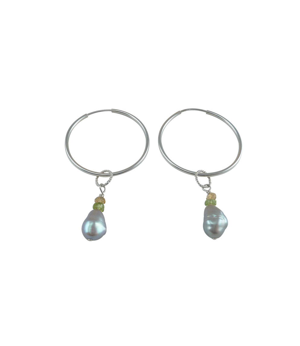 Hoop pearl earrings grey keshi pearls. Trendy modern pearl jewelry