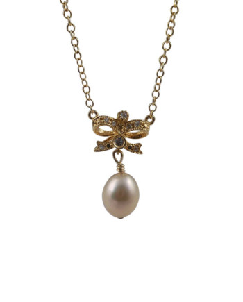 Apricot pink pearl pendant necklace designed and created by Jewelry Olga Montreal Canada