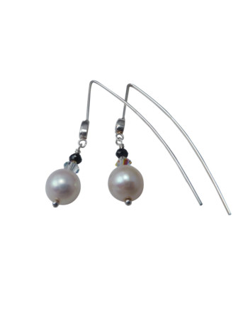 Edgy pearl earrings black spinel. Modern pearl jewelry designed and created by Jewelry Olga Montreal Canada