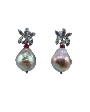 Stunning pearl earrings bronze Chinese Kasumi earrings. Modern pearl jewelry designed and created in Montreal Canada
