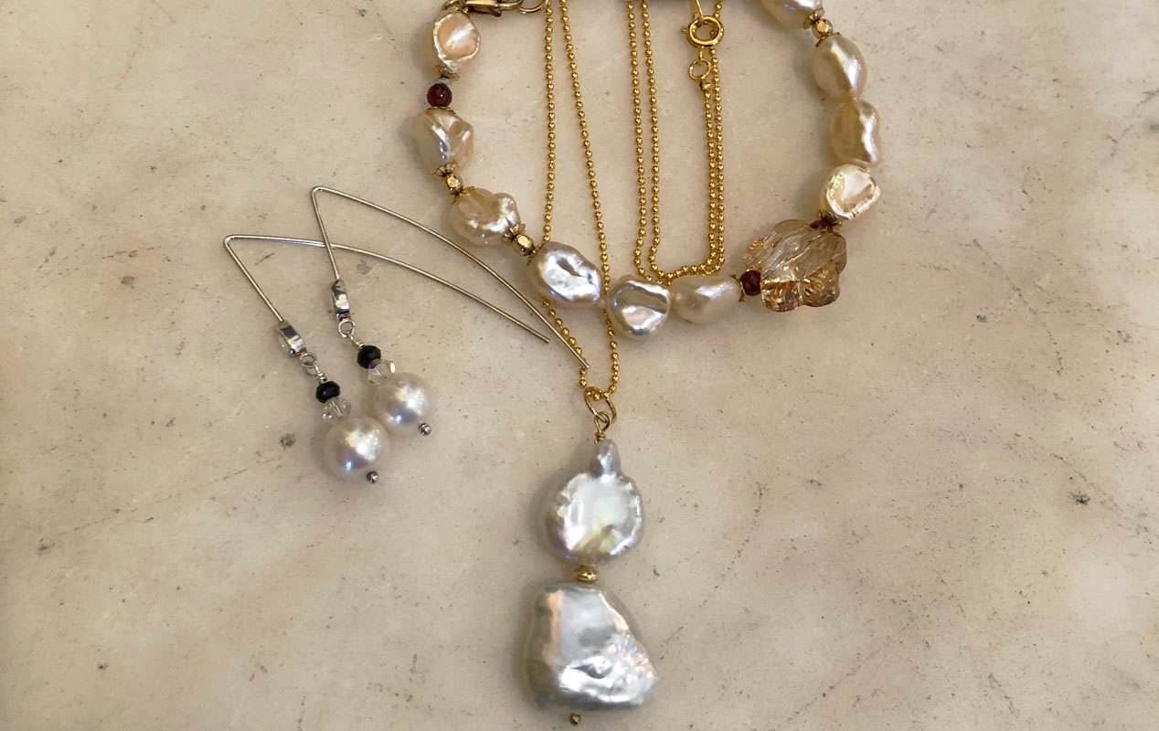 Pearl jewelry for the millennials is different from traditional classic pearl jewelry. Jewelry Olga creates designer pearl jewelry of different styles. Montreal Canada